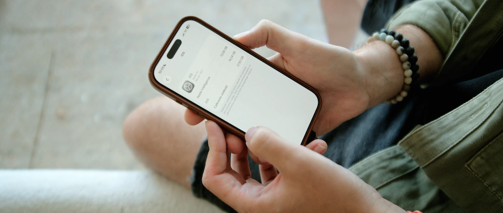 iPhone 17 Pro pół roku później: nadal świetny sprzęt, gdyby nie iOS…